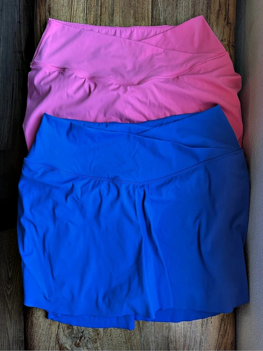 Halara Everyday SoftlyZero Airy Crossover 2-in-1 Mini Tennis Skirt Blue & Pink